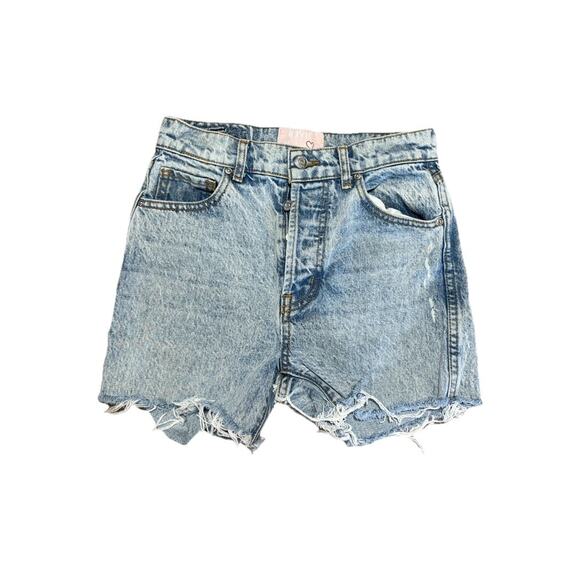 Revice 26 Light Wash Denim Cut Offs Jean Shorts Butt Rip 3 Inseam Button Fly - Picture 3 of 7